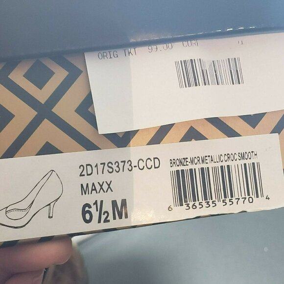 Charles David Womens Maxx Gold Pointed Toe Slip On High Heels Pumps Size 6.5 M - Picture 12 of 12